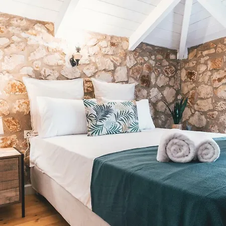 Dimitris Villa Laganas